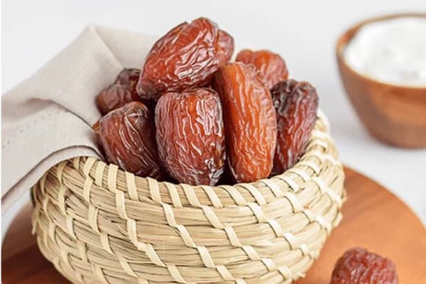 Dates